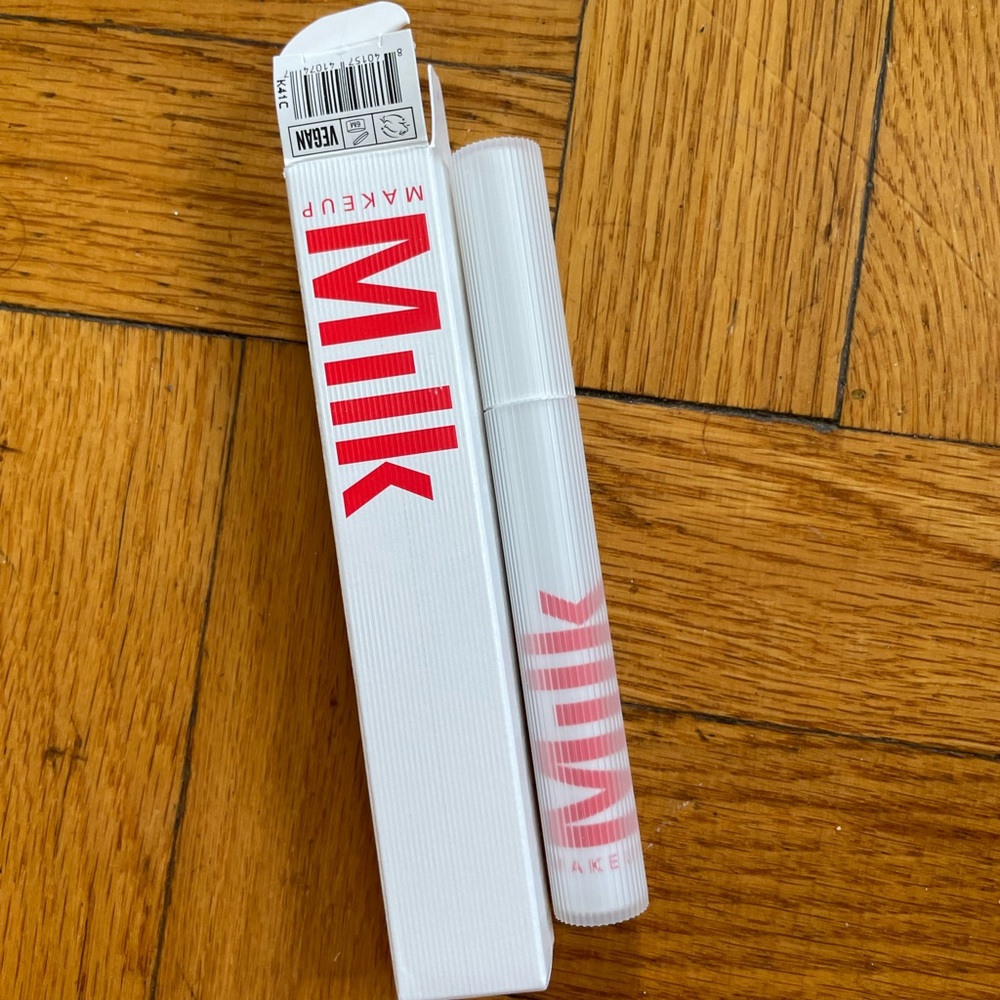 Milk mascara